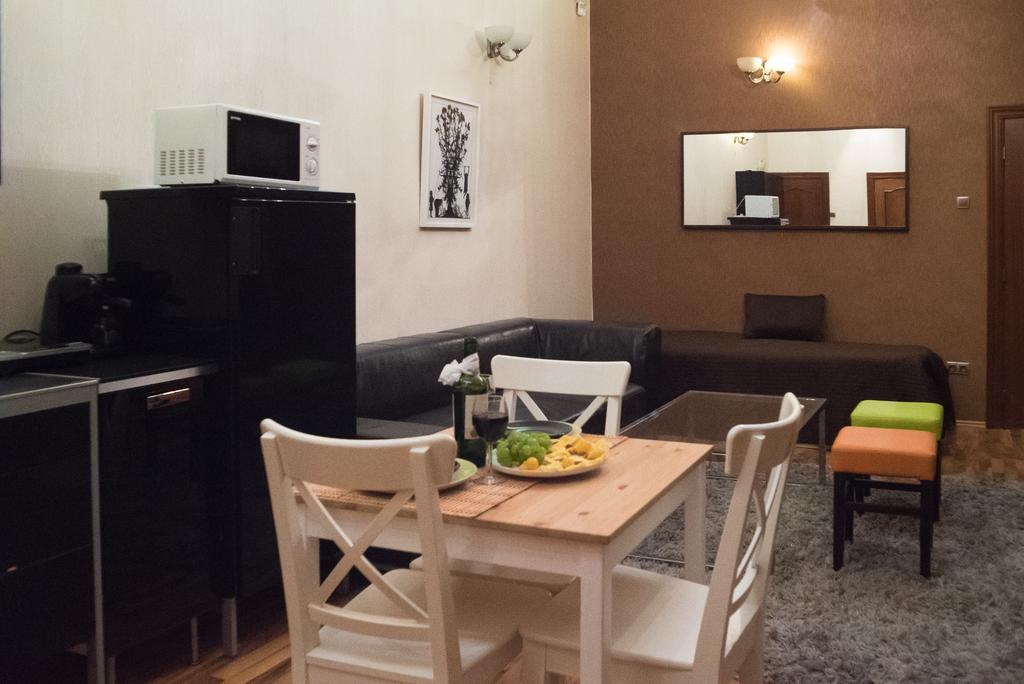 Inviting Flat In The Heart Of Town Apartment Budapest Exterior photo